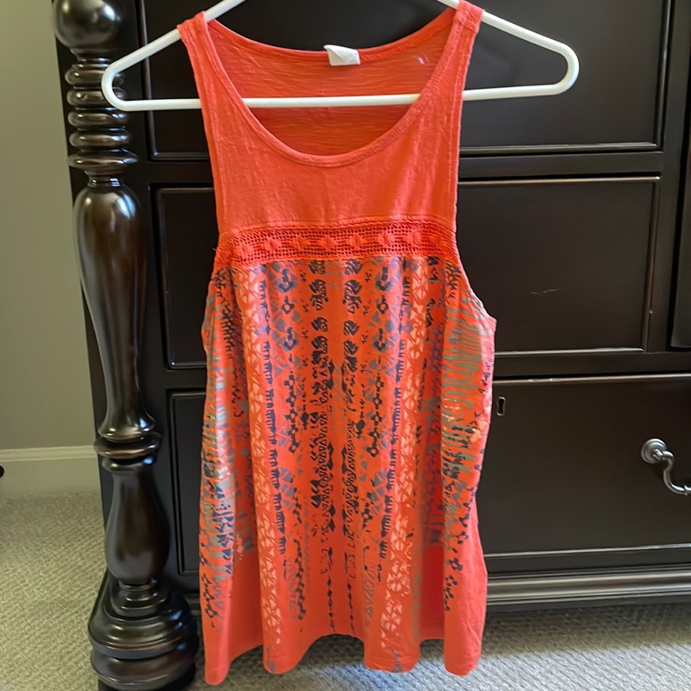 Wild Pearl Small Tank Top